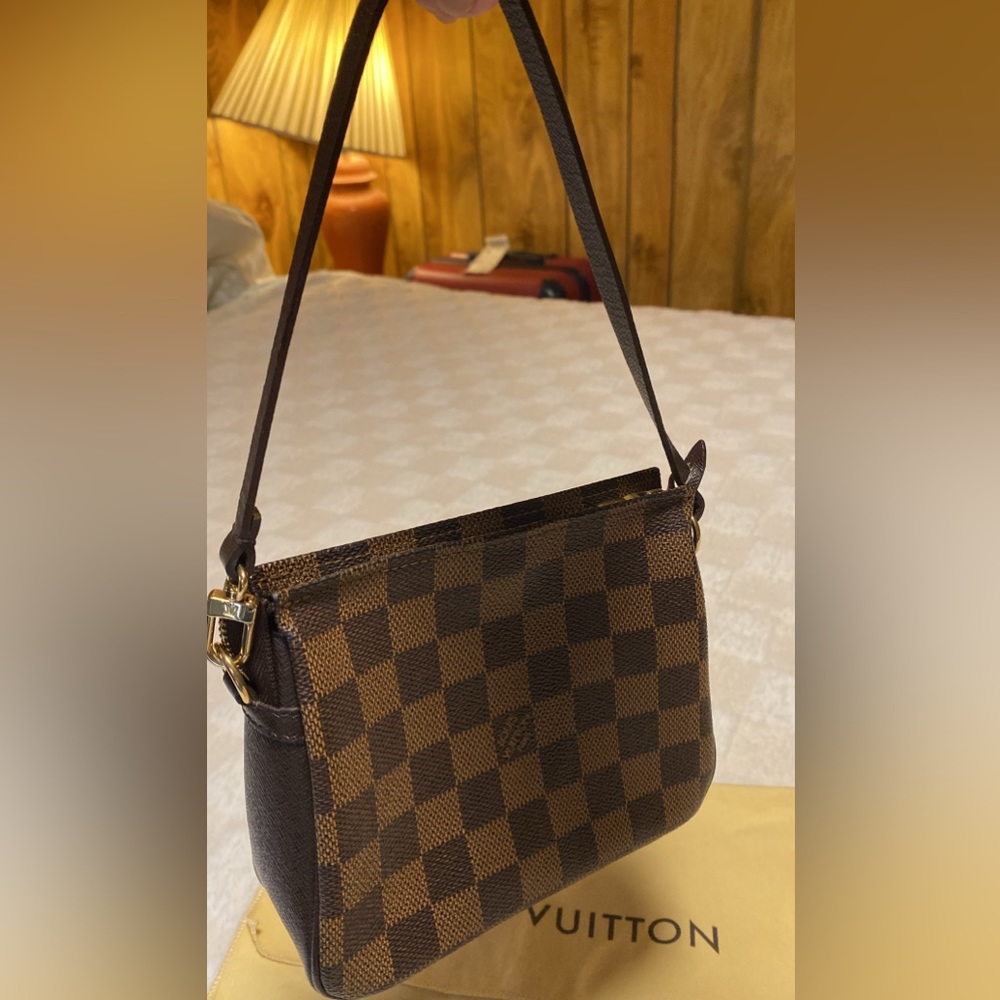 AUTHENTIC LOUIS VUITTON DAMIER TROUSSE MAKE UP BAG - Picture 3 of 11